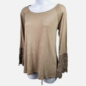 She + Sky Beige Lace Cuff Long Sleeve Top